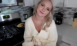 Hot stepmom gets so horny and i fuck her