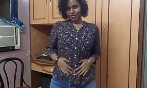 Big ass mumbai order of the day girl spanking myself fucking her tight desi pussy