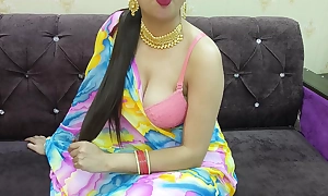 Desi Indian Saara bhabhi ne devar ko Diya first accede to saree khol ke uska khada lund dalwaya aapni gaand diye pure maze
